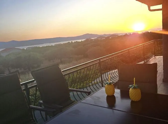 Luxury Stunning View Josipa * 투라니